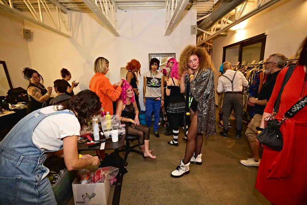The dressing room during preparation